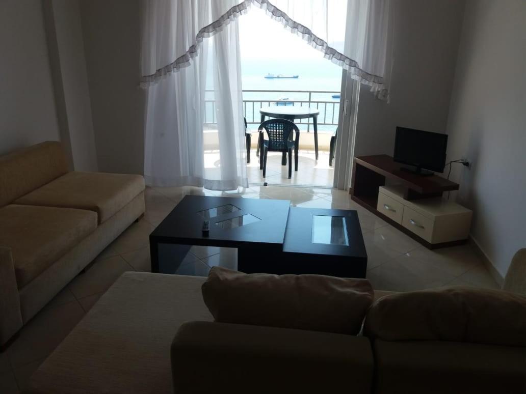 Sunny&Seaview Apartment Sarandë 外观 照片